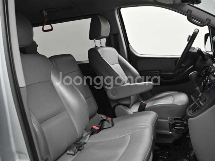 @19년 더뉴그랜드스타렉스 4WD 웨건 12인승 스마트--3