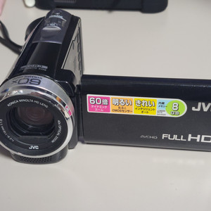 JVC 빅터 GZ-E325 캠코더입니다