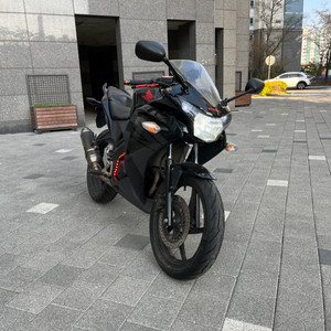 혼다 cbr 125 cc 16년식 판매합니다