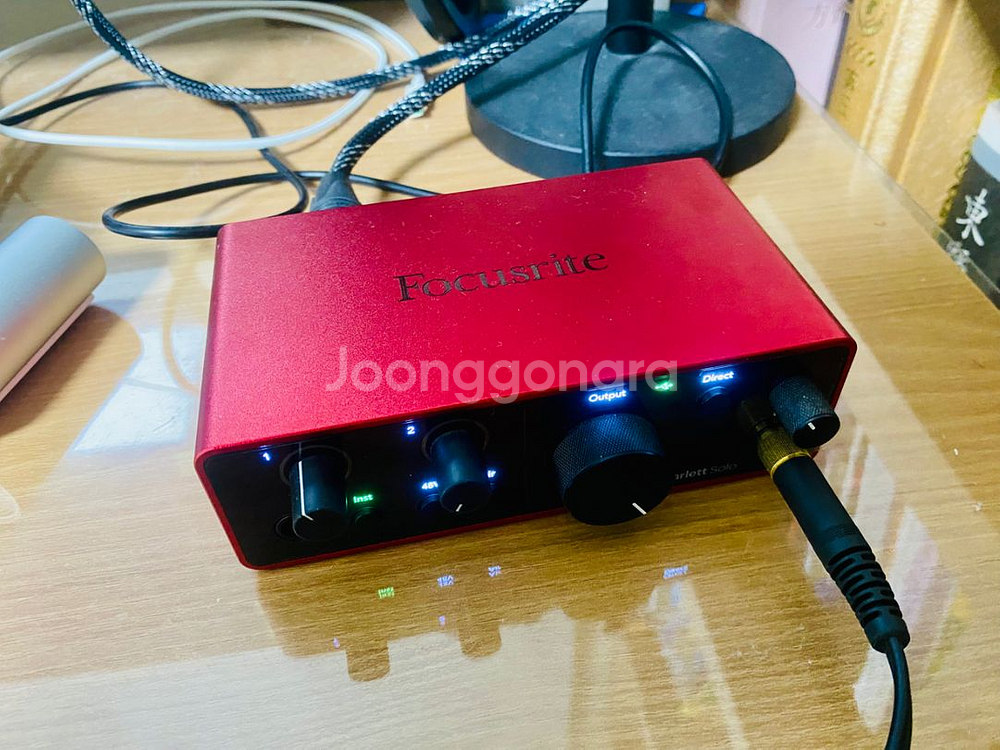 focustrite scarlett solo 2i2 4--0