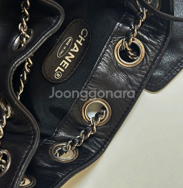 샤넬 정품백팩 타낫 유서빈 백팩 빈티지 로고 미니 은장--8