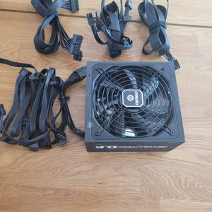에너맥스 850w 골드 풀모듈