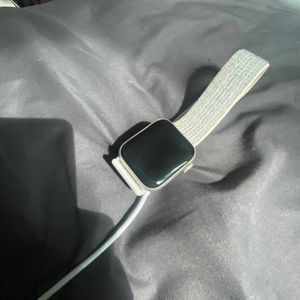 애플워치 se2 배터리 100% 40mm 스타라이트