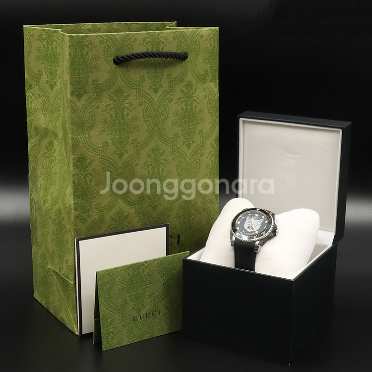 구찌 쿼츠 40MM 미스틱 캣 다이브 러버밴드 시계--1
