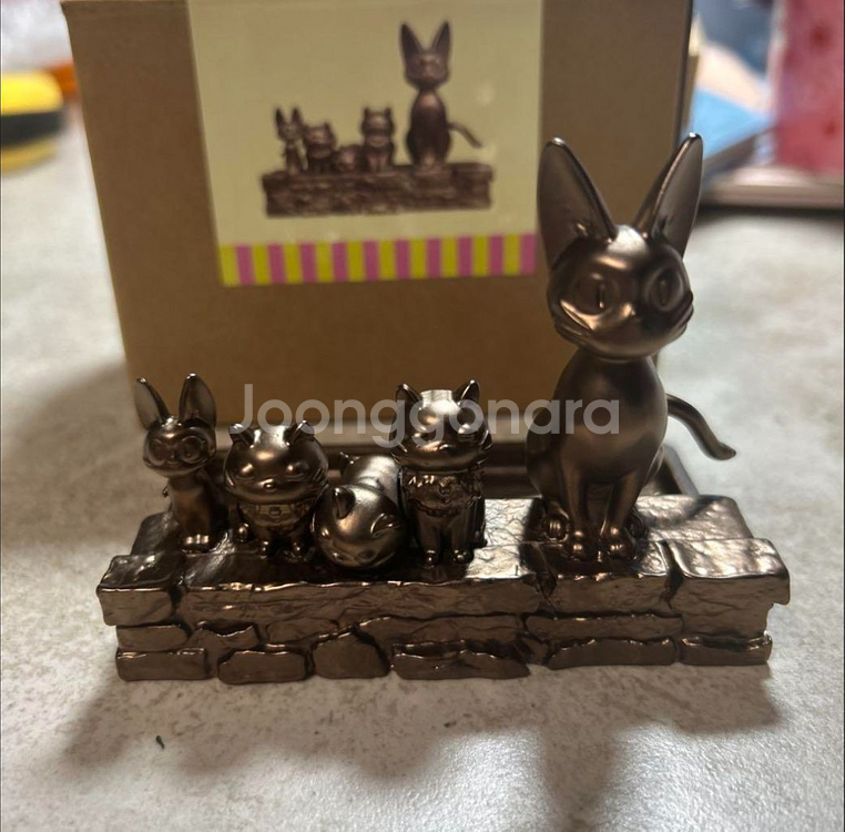 지브리 파크 한정품 마녀배달부 키키 고양이 금속장식품--0