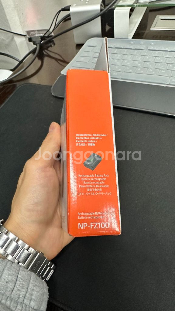 소니 카메라 배터리 sony NPFZ 100 미개봉판매--1
