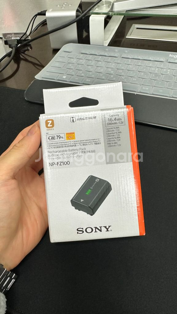 소니 카메라 배터리 sony NPFZ 100 미개봉판매--0