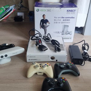 xbox360 + 키넥트 + 게임cd 11개