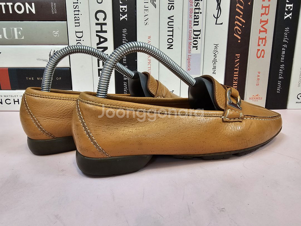 페라가모 여성 로퍼 단화 245--3