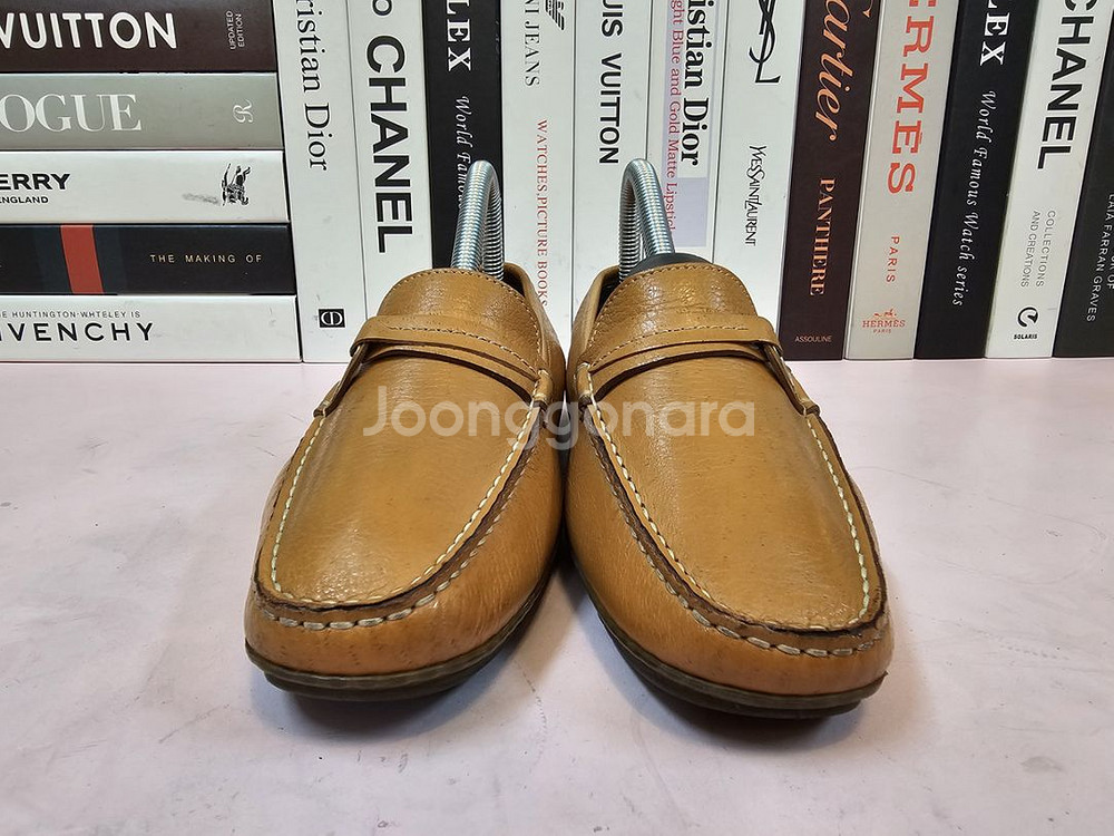 페라가모 여성 로퍼 단화 245--1