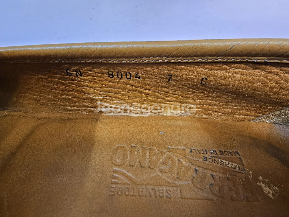 페라가모 여성 로퍼 단화 245--6