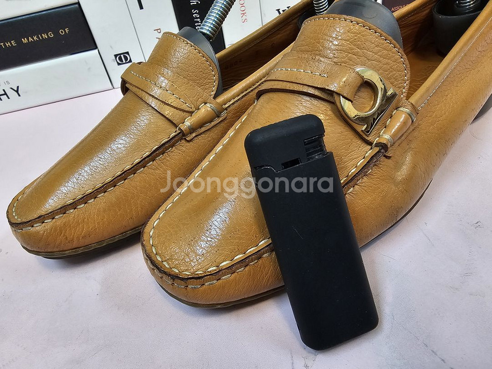 페라가모 여성 로퍼 단화 245--9