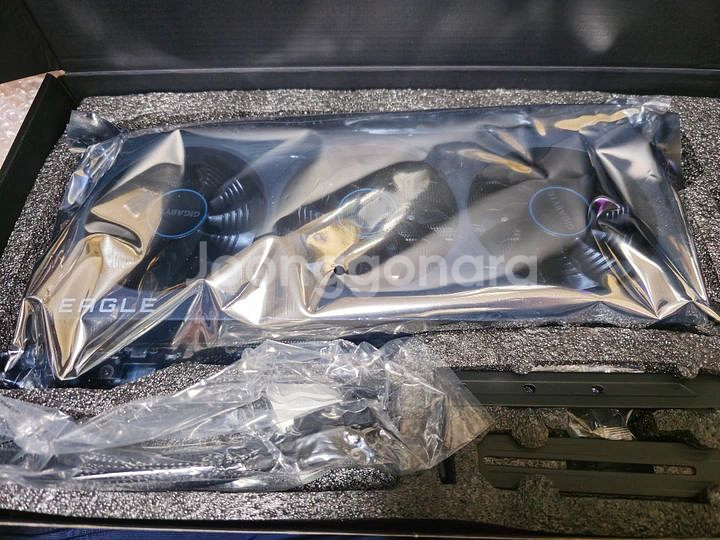GIGABYTE 지포스 RTX 4070 Ti EAGLE--0