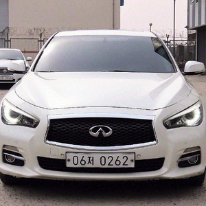 인피니티 Q50 2.2D