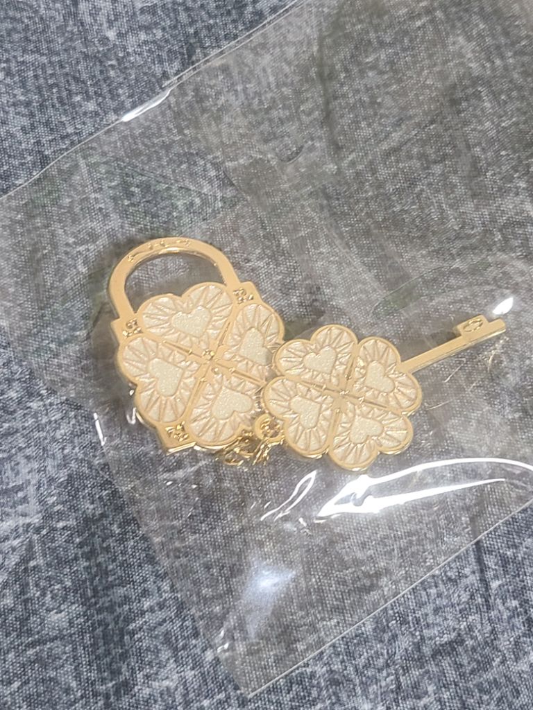 캐릭캐릭체인지 굿즈 미개봉
