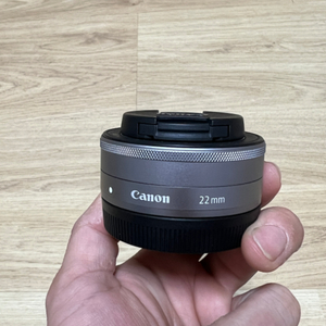 캐논 EFM 22mm 판매합니다