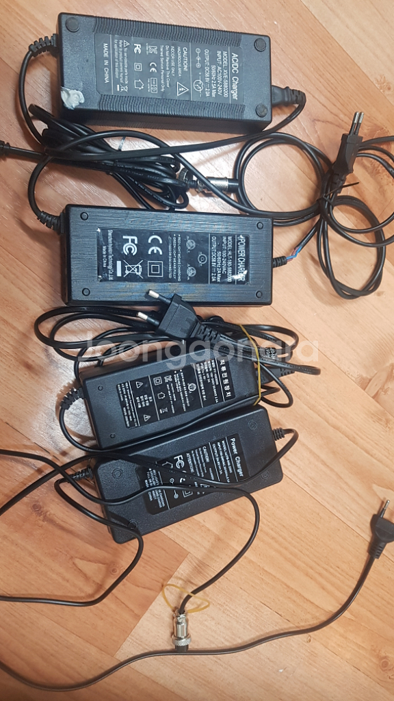 전동킥보드 충전기--0