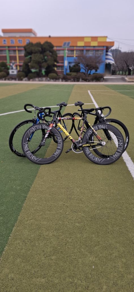 엔진11 lrd 88림이랑 판매 합니다 원가 285만원 이미지