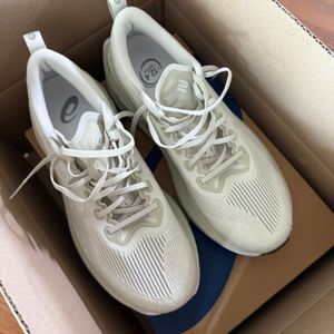 아식스 슈퍼블라스트 2 270