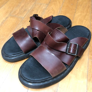 닥터마틴 브렐라지 샌들 슬리퍼 브라운 레더 280