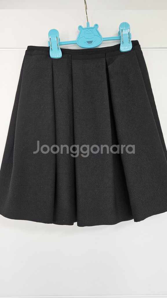 샤틴 숏자켓, 주름 스커트, 프릴 블라우스--3