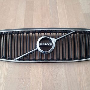 볼보 XC 90 2세대 모멘텀 그릴