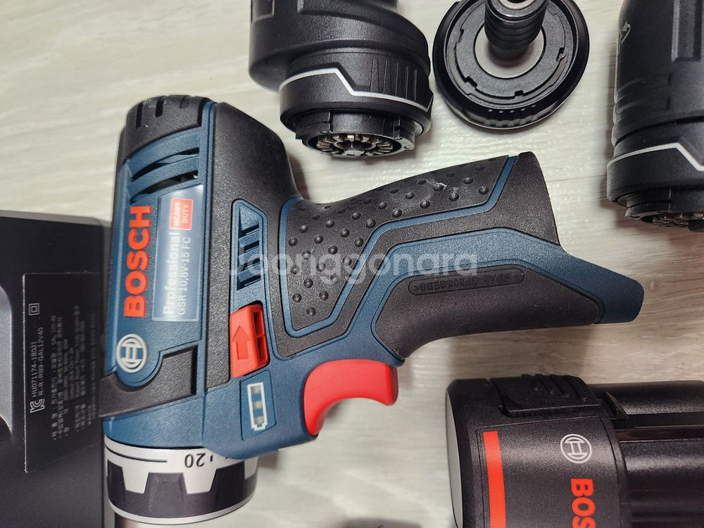 보쉬 10.8v 충전드릴 멀티 세트--3