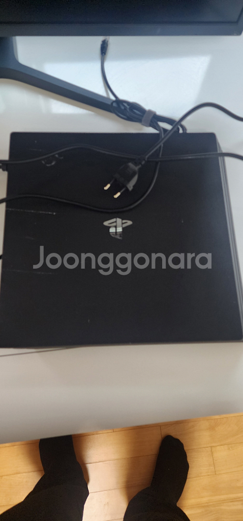 전원안켜지는 ps4 pro--0