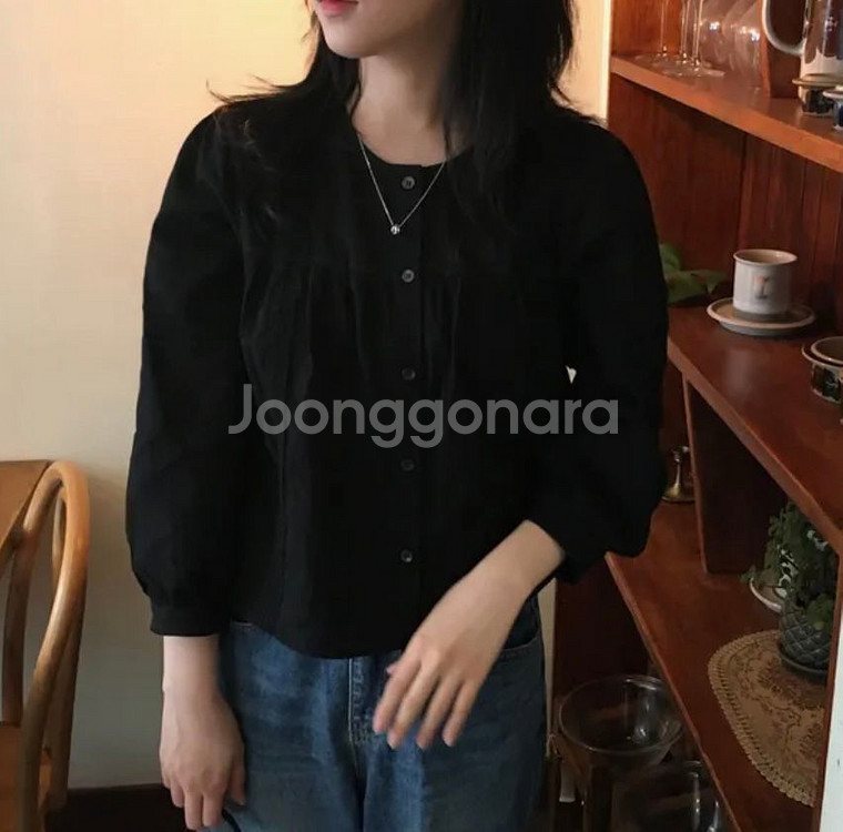 [새상품]레테라 핀턱 블라우스--0