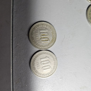 1982년100원 가격제안받습니다 문의주세요 이미지
