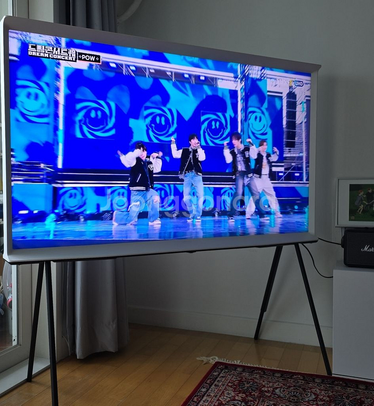 삼성전자 더 세리프 TV 55인치--1