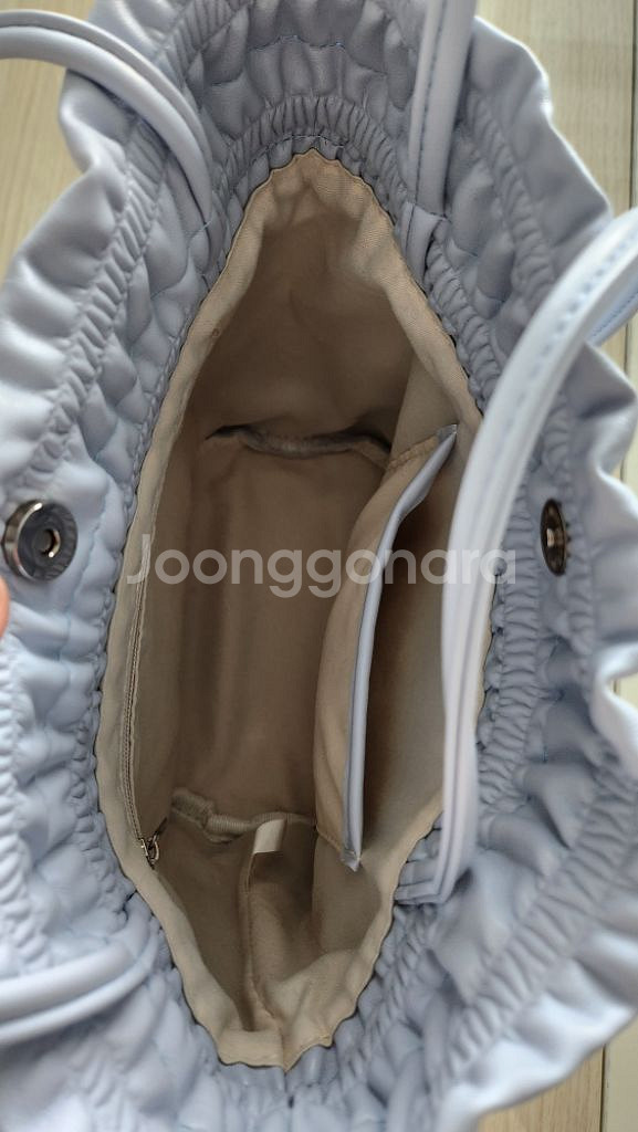 리린에서 구입한 토드 숄더백 귀엽고 가벼운 가방--2