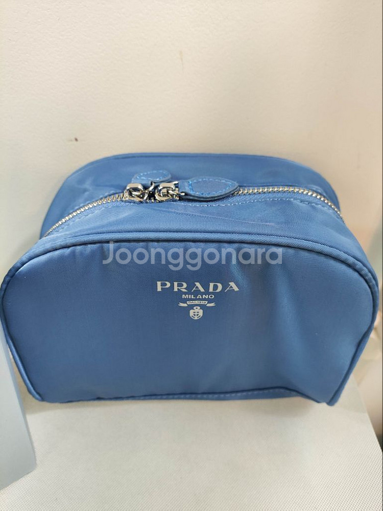 프라다 파우치--0
