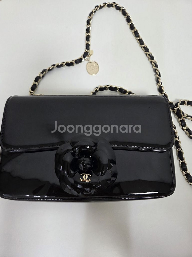 샤넬 까멜리아 스몰 플립백--0