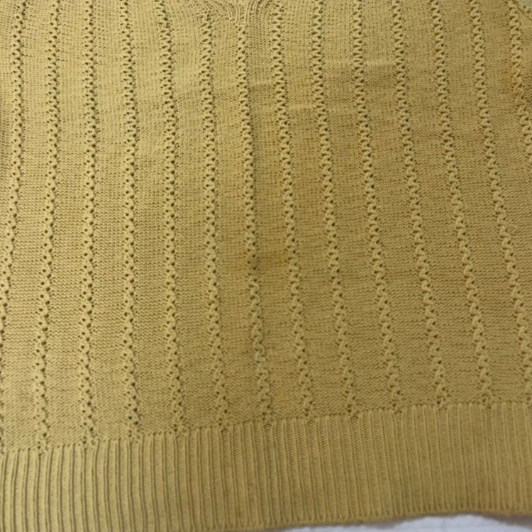 브이넥 반팔 니트 옐로우--2