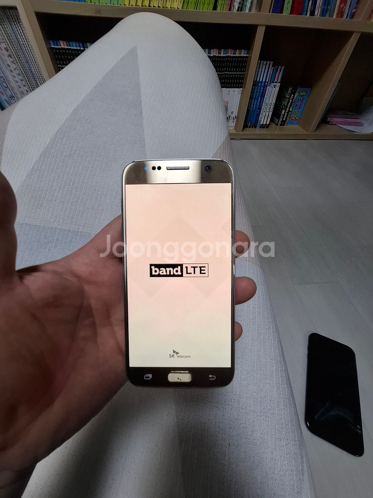 삼성 갤럭시 S7 골드 팝니다--0