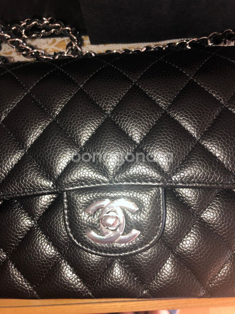 (새제품)샤넬 클래식플랩백미디움은장--3