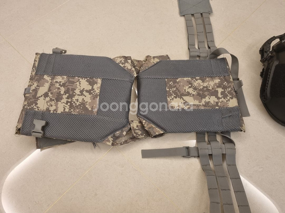 전술조끼 전술헬맷--3