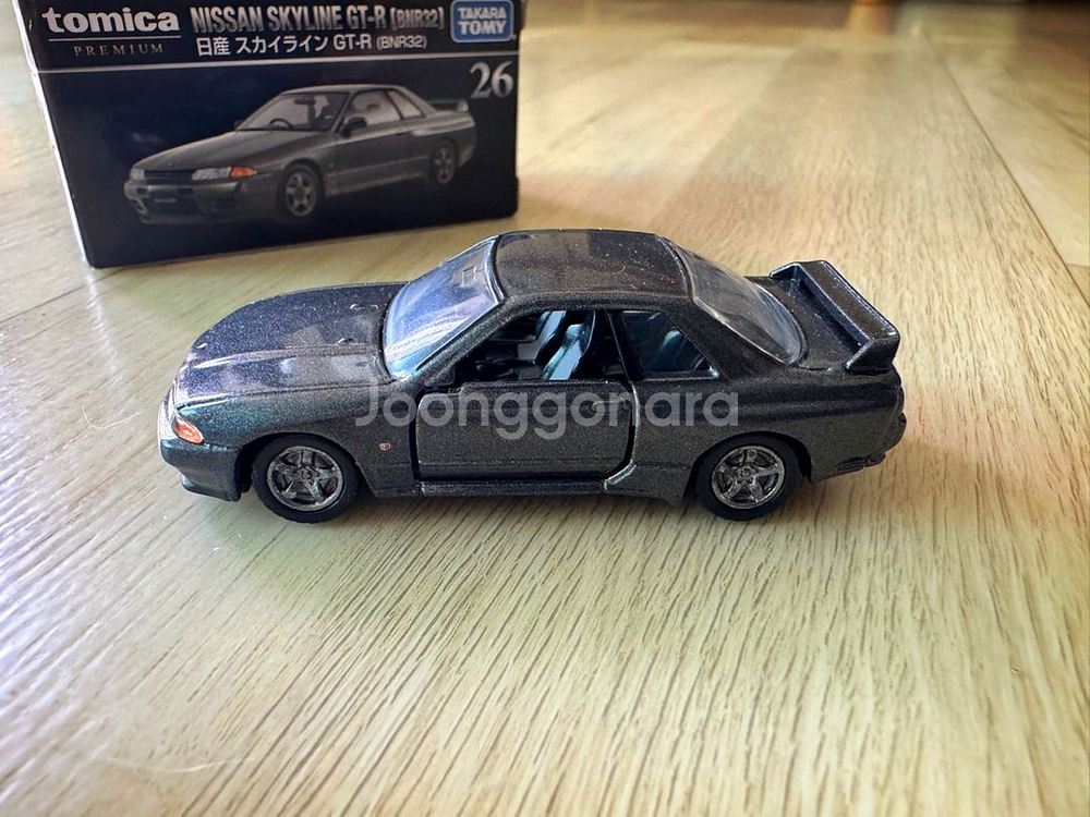 토미카 프리미엄 닛산 gtr r32--2