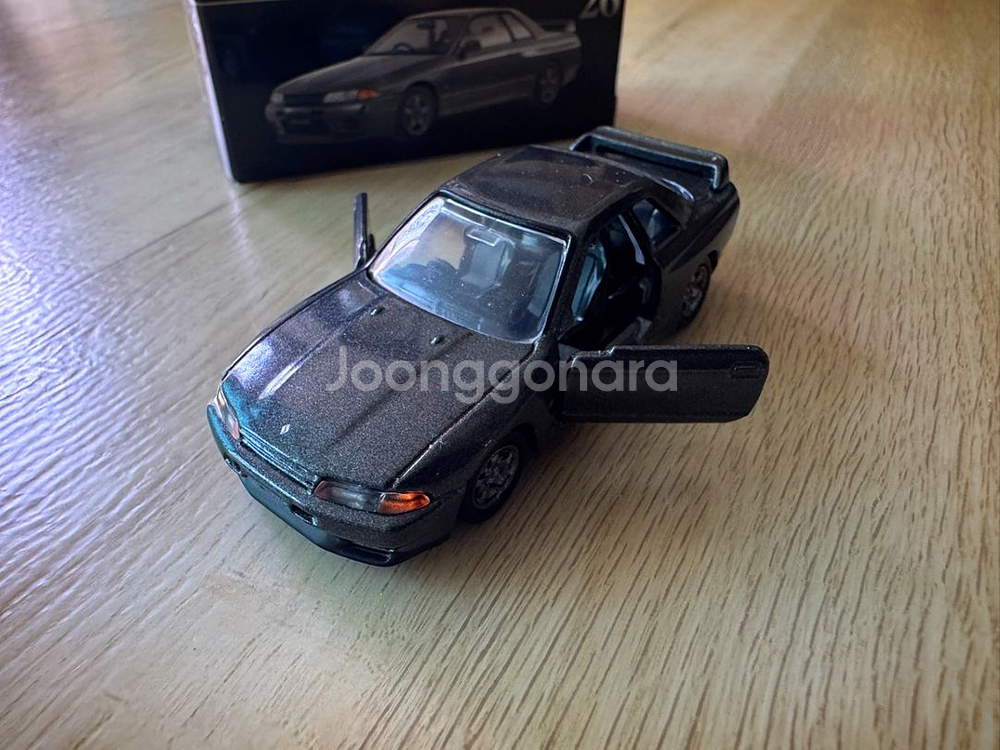 토미카 프리미엄 닛산 gtr r32--5