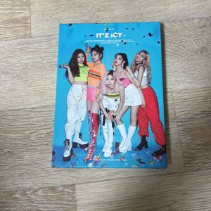 ITz ICY (개봉)