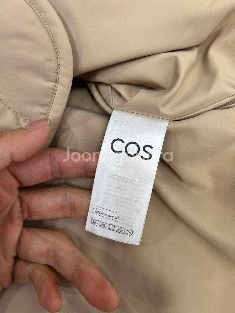 정품) COS 여성 새제품급 오버핏 경량패딩 S--6