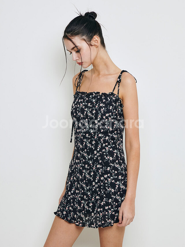 낫유어로즈 Frill mini dress--0
