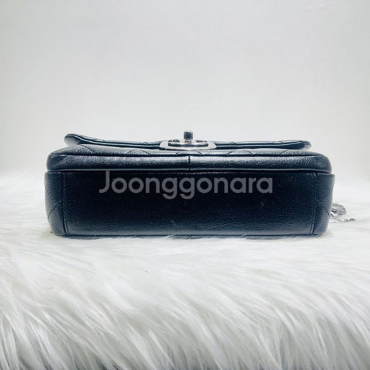 샤넬 A93134 블랙 캐비어 클래식 빈티지 실버 플랩--3
