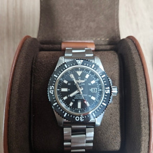 브라이틀링 슈퍼오션 44mm 정품 검판