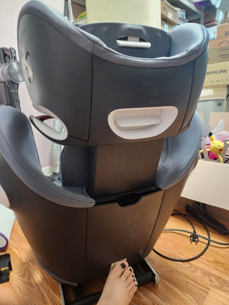 싸이벡스 솔루션엠픽스 주니어 카시트 판매합니다 이미지