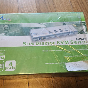 4포트 슬림 데스크탑 KVM 스위치