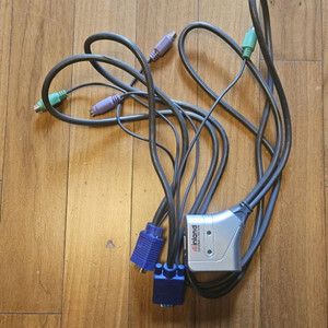 2포트 KVM 스위치