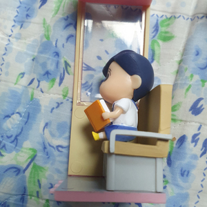 짱구 유치원 버스 철수 팝니다.