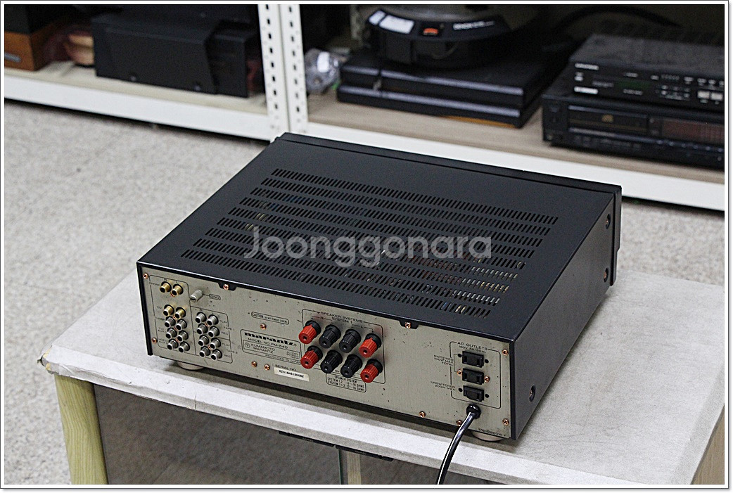 마란츠 중급형 인티앰프 모델 PM-54D--6